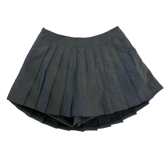 Mini Skirt - Picture 1 of 3